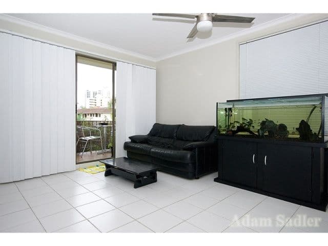 4 'Cascade Lodge' 16 Rosewood Avenue, BROADBEACH QLD 4218, Broadbeach - Thumbnail 7