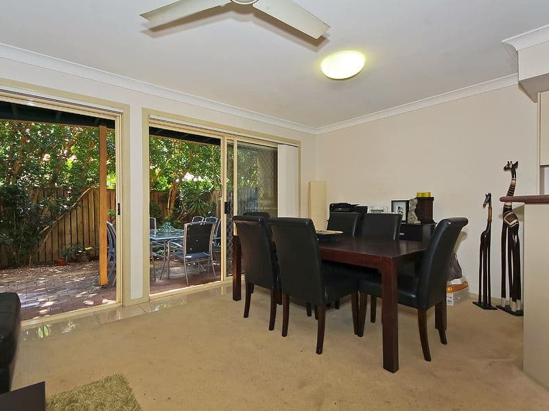 7 Santa Cruz Boulevard, CLEAR ISLAND WATERS QLD 4226, Clear Island Waters - Thumbnail 7