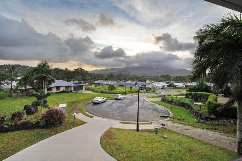 7 Linscot Close, CANNONVALE QLD 4802, Cannonvale - Thumbnail 4