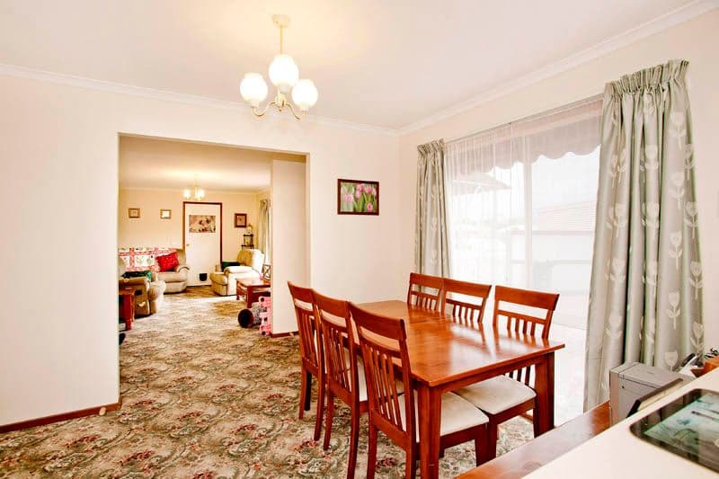 4 Lucy Court, ST ALBANS PARK VIC 3219, St Albans Park - Thumbnail 4