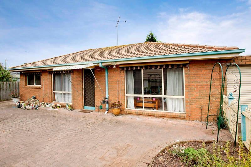 4 Lucy Court, ST ALBANS PARK VIC 3219, St Albans Park - Image 1