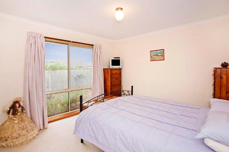 4 Lucy Court, ST ALBANS PARK VIC 3219, St Albans Park - Thumbnail 5