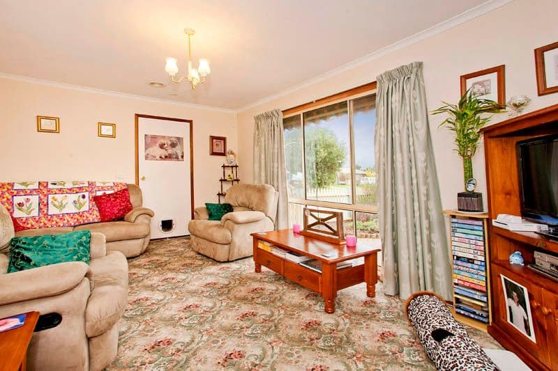 4 Lucy Court, ST ALBANS PARK VIC 3219, St Albans Park - Thumbnail 3