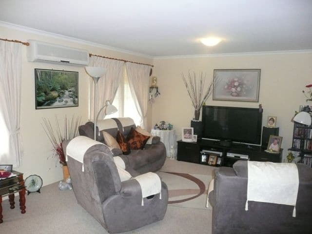 4 Lawver Crescent, LAKE MUNMORAH NSW 2259, Lake Munmorah - Thumbnail 2