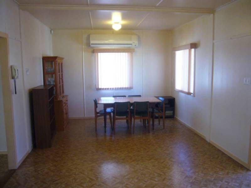 34 Marvin Street, EASTERN HEIGHTS QLD 4305, Eastern Heights - Thumbnail 2