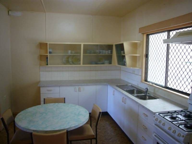 34 Marvin Street, EASTERN HEIGHTS QLD 4305, Eastern Heights - Thumbnail 7