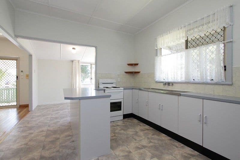 17 Black Street, SOUTH MACKAY QLD 4740, South Mackay - Thumbnail 2