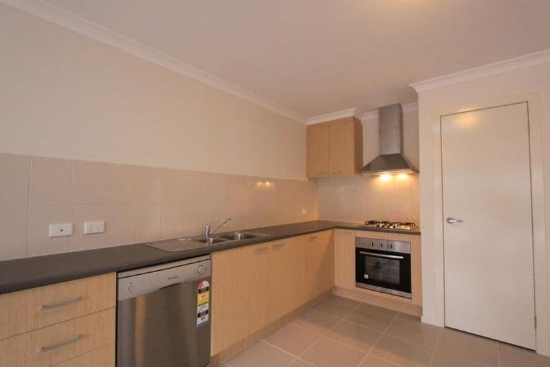 14 Vista Street, EAGLEHAWK VIC 3556, Eaglehawk - Thumbnail 2