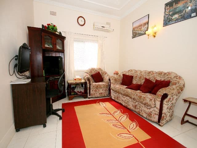 37 Reynolds Avenue, BANKSTOWN NSW 2200, Bankstown - Thumbnail 2