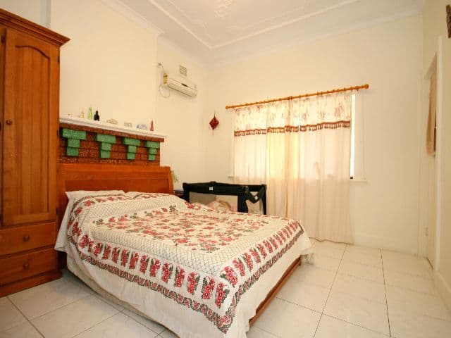 37 Reynolds Avenue, BANKSTOWN NSW 2200, Bankstown - Thumbnail 5