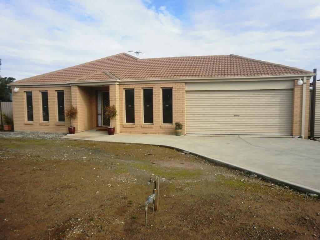 1 Seagull Place, SUNBURY VIC 3429, Sunbury - Image 1
