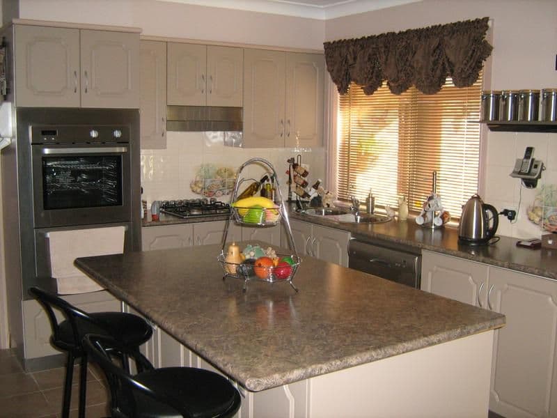 7 Samuel Court, YOUNG NSW 2594, Young - Thumbnail 2