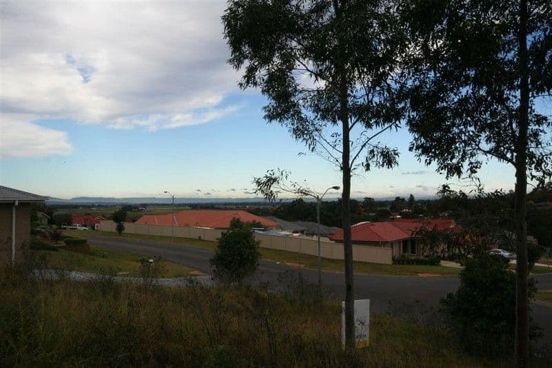 40 April Circuit, BOLWARRA HEIGHTS NSW 2320, Bolwarra Heights - Thumbnail 3