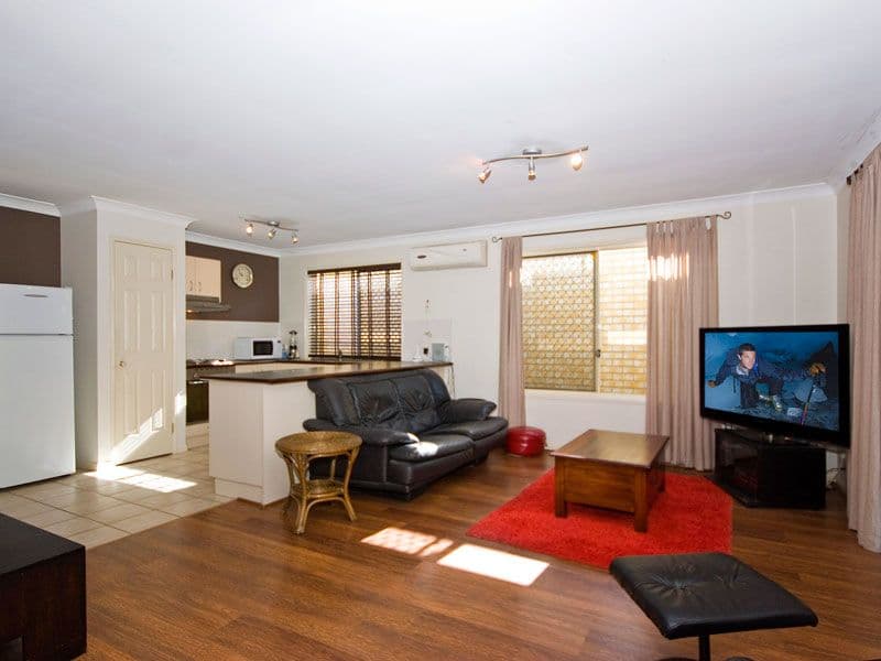 10 Trevino Place, WACOL QLD 4076, Wacol - Thumbnail 2