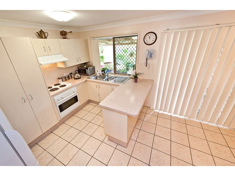 3 Hoffman Street, NORMAN GARDENS QLD 4701, Norman Gardens - Thumbnail 2