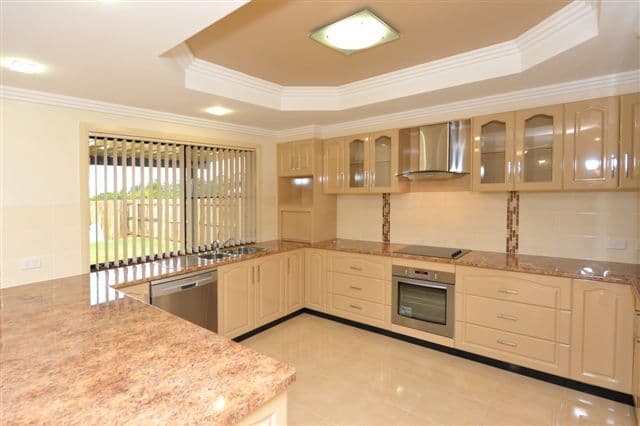 8 Graves Drive, KEARNEYS SPRING QLD 4350, Kearneys Spring - Thumbnail 4