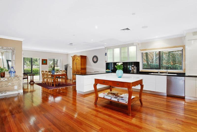 15 Howell Avenue, LANE COVE NSW 2066, Lane Cove - Thumbnail 2