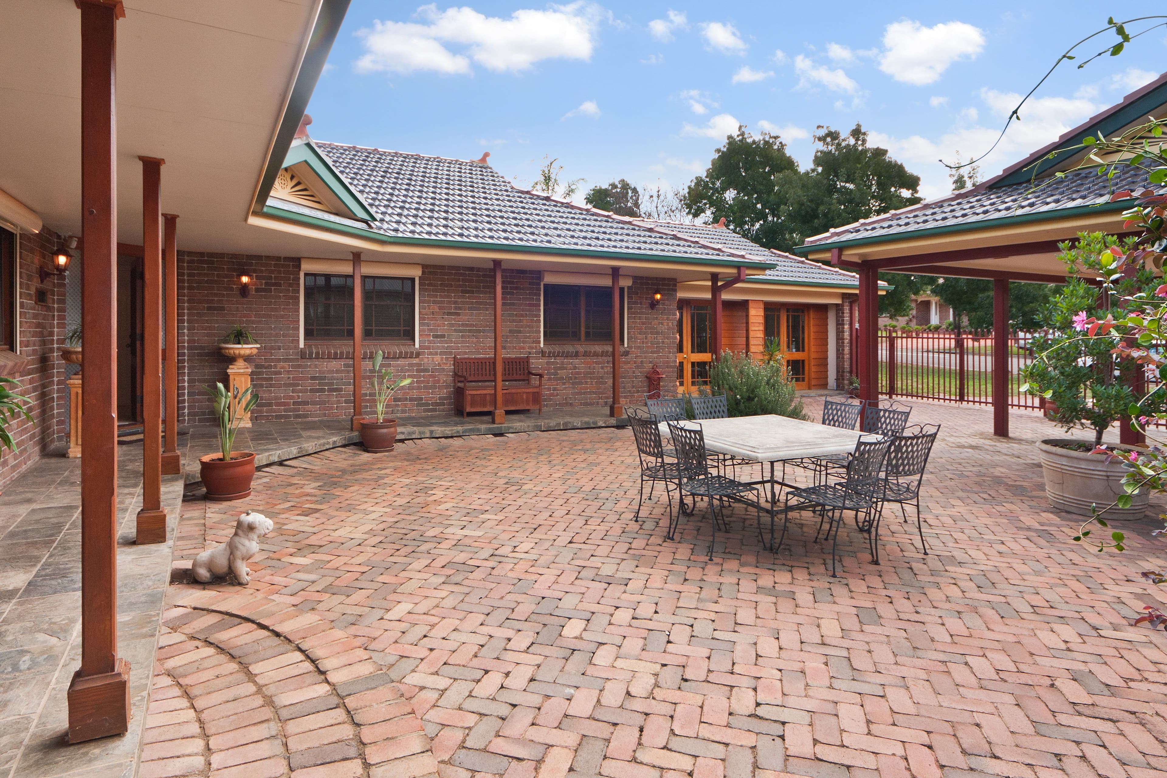 37 Banjos Circuit, TAMWORTH NSW 2340, Tamworth - Thumbnail 2
