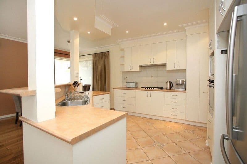 30 Carrara Road, ROWVILLE VIC 3178, Rowville - Thumbnail 2