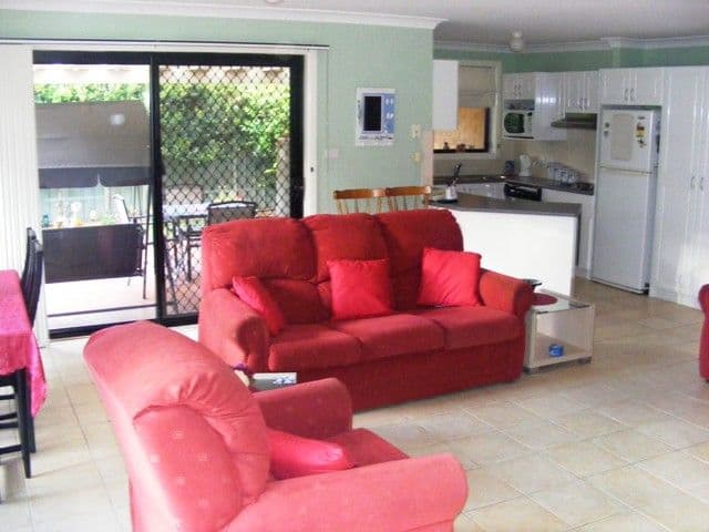 101-103 Bay Road, BLUE BAY NSW 2261, Blue Bay - Thumbnail 4