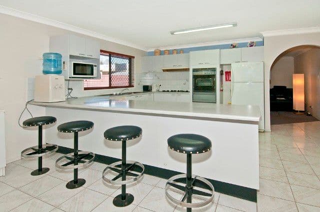 10 Bow Street, WATERFORD QLD 4133, Waterford - Thumbnail 3