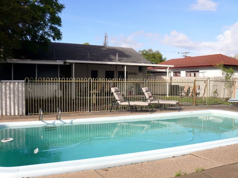 5 Berehaven Avenue, THORNLIE WA 6108, Thornlie - Image 1