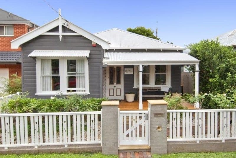 15 Moore Street, AUSTINMER NSW 2515, Austinmer - Image 1