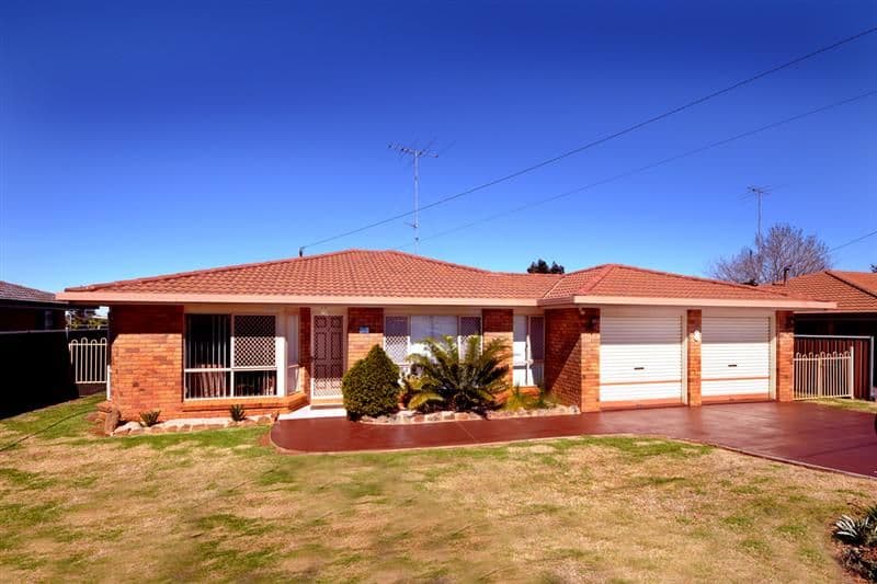 8 Blue Gum Drive., NEWTOWN QLD 4350, Newtown - Image 1