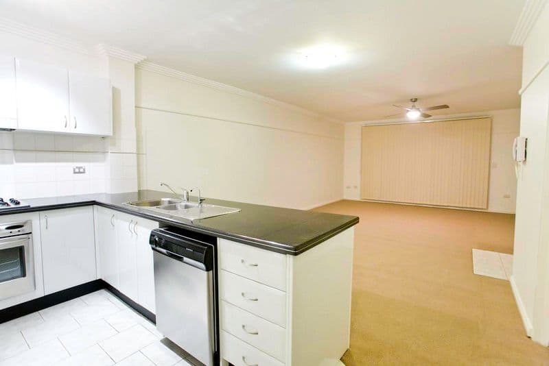 392 Windsor Road, BAULKHAM HILLS NSW 2153, Baulkham Hills - Thumbnail 2
