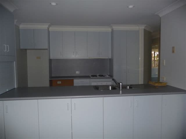 16 Moore Crescent, WILSONTON QLD 4350, Wilsonton - Thumbnail 4