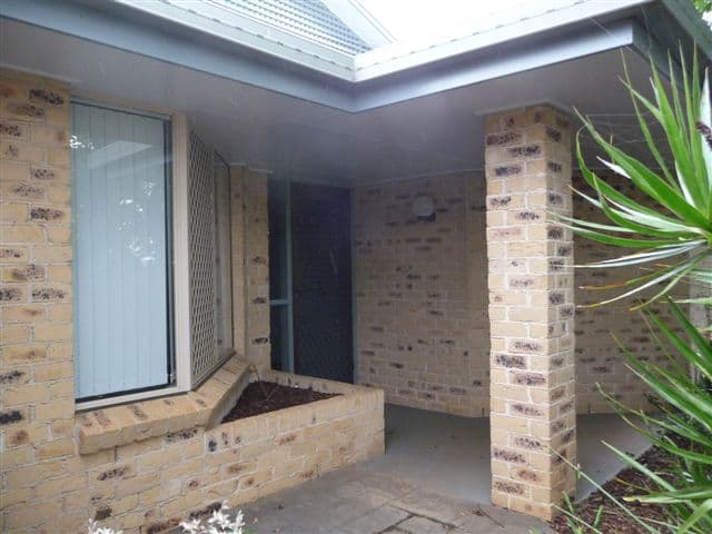 16 Moore Crescent, WILSONTON QLD 4350, Wilsonton - Thumbnail 2