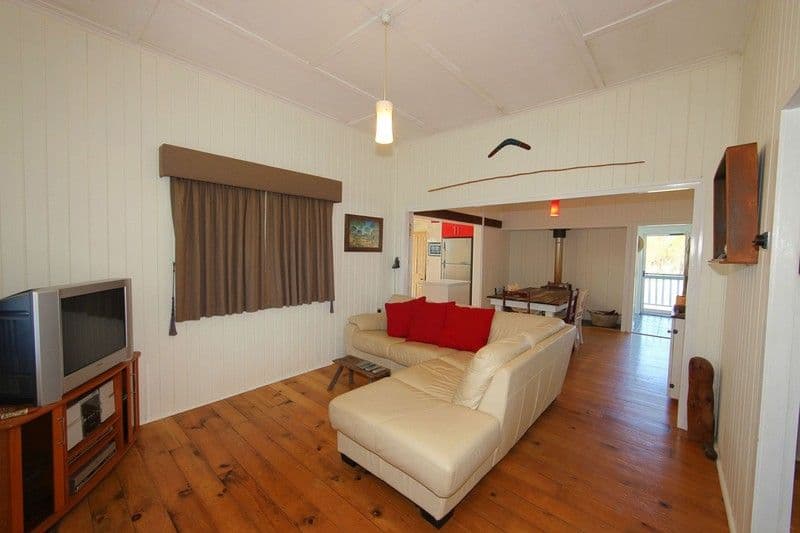 19 Steemsons Road, PINE CREEK QLD 4670, Pine Creek - Thumbnail 6