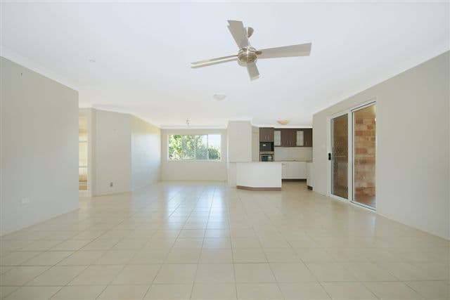 1 Angus Street, HIGHFIELDS QLD 4352, Highfields - Thumbnail 4