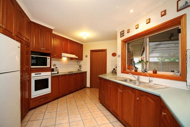 4 Edmonds Road, ANGLE VALE SA 5117, Angle Vale - Thumbnail 2