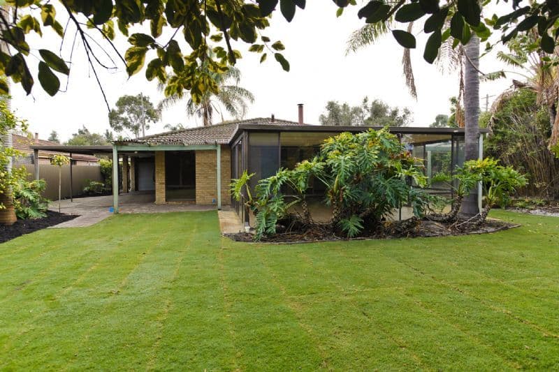 9 Farleigh Drive, WILLETTON WA 6155, Willetton - Thumbnail 2