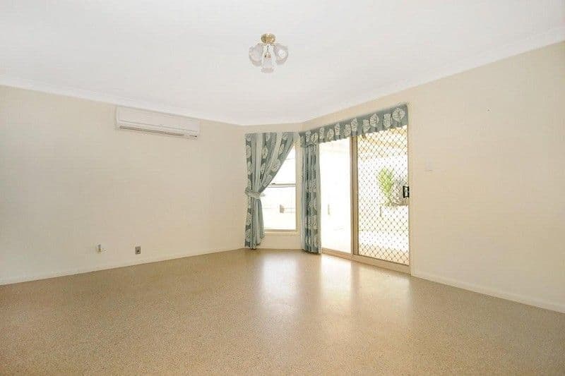 15 Todwana Court, GLENVALE QLD 4350, Glenvale - Thumbnail 3