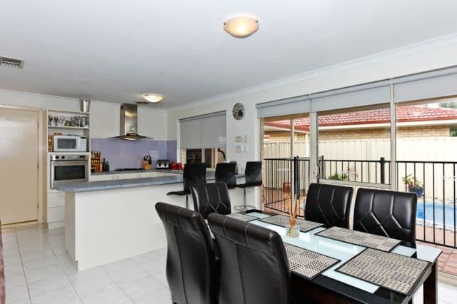 2 Planetree Pass, CANNING VALE WA 6155, Canning Vale - Thumbnail 8