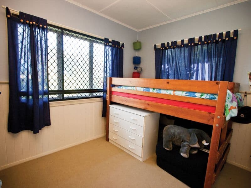 10 Crawford Road, WYNNUM WEST QLD 4178, Wynnum West - Thumbnail 6
