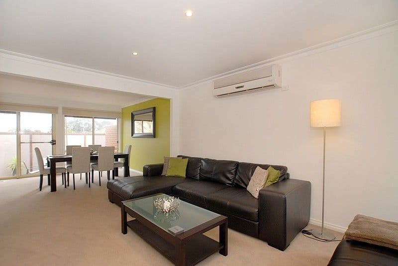 17 Lakeview Avenue, ROWVILLE VIC 3178, Rowville - Thumbnail 3