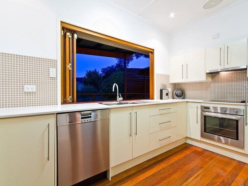 38 Arrowsmith Street, CAMP HILL QLD 4152, Camp Hill - Thumbnail 5