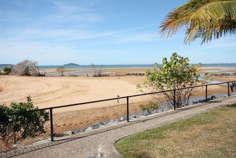 Unit 25 Illawong Beach Resort, EAST MACKAY QLD 4740, East Mackay - Image 1