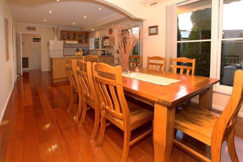 5 Brentwood Drive, GLEN WAVERLEY VIC 3150, Glen Waverley - Thumbnail 3