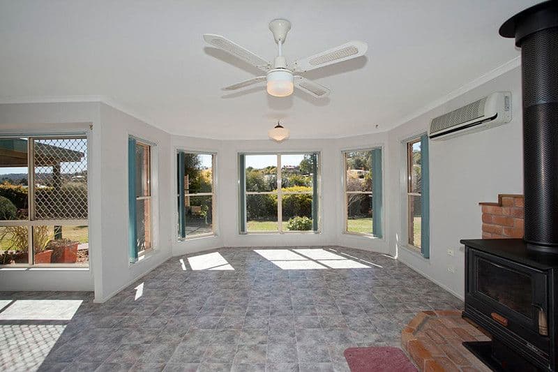 4 Derry Place (Windemere Drive), HODGSON VALE QLD 4352, Hodgson Vale - Thumbnail 4