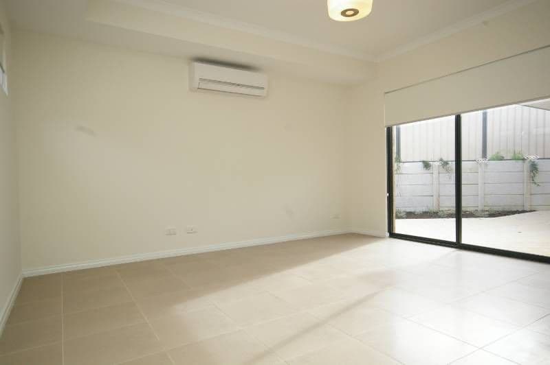 17c  Coolham Way, BALGA WA 6061, Balga - Thumbnail 4