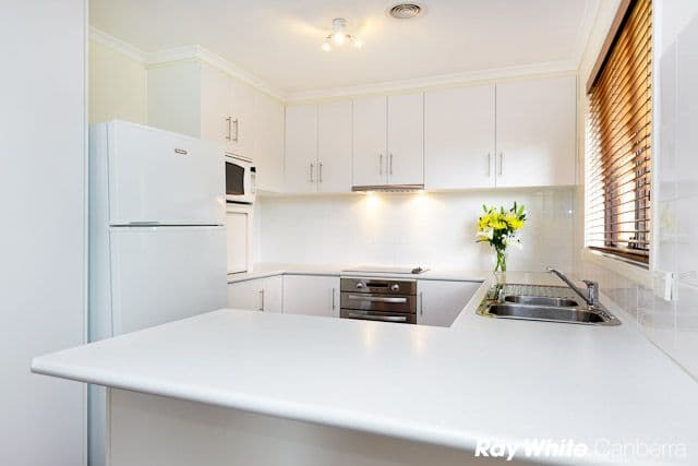60 Dalley Crescent, LATHAM ACT 2615, Latham - Thumbnail 6
