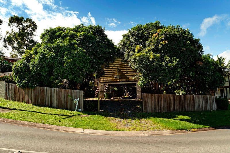 11 Chindrina Street, HOPE ISLAND QLD 4212, Hope Island - Thumbnail 3