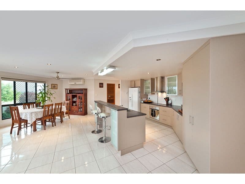 2 Wittenberg Way, NORMAN GARDENS QLD 4701, Norman Gardens - Thumbnail 5