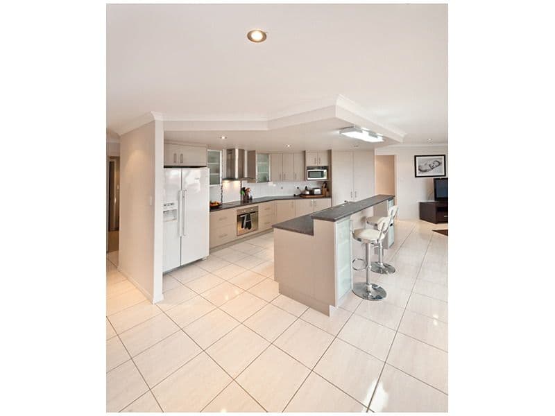 2 Wittenberg Way, NORMAN GARDENS QLD 4701, Norman Gardens - Thumbnail 6