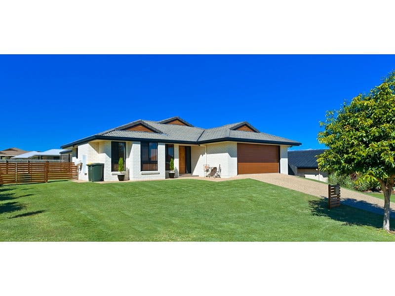 16 Laird Avenue, NORMAN GARDENS QLD 4701, Norman Gardens - Image 1