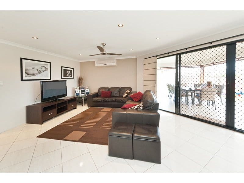 2 Wittenberg Way, NORMAN GARDENS QLD 4701, Norman Gardens - Thumbnail 4